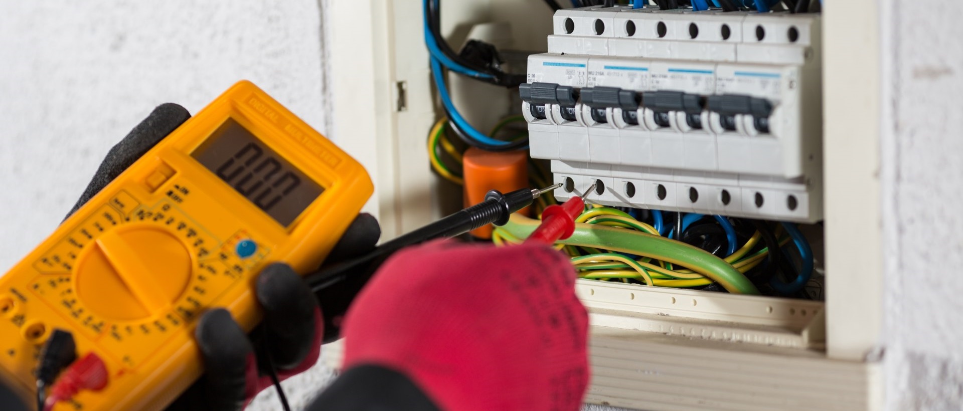 Electricians KT8